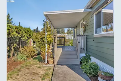 8220 SE Iris St, Milwaukie, OR 97267 - Photo 19