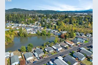 8220 SE Iris St, Milwaukie, OR 97267 - Photo 27