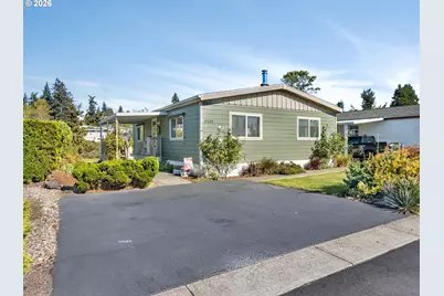 8220 SE Iris St, Milwaukie, OR 97267 - Photo 25