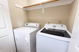 571 SW 207th Ave, Beaverton, OR 97006 - Photo 7