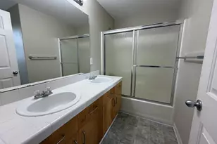 571 SW 207th Ave, Beaverton, OR 97006 - Photo 15