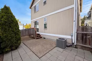 571 SW 207th Ave, Beaverton, OR 97006 - Photo 11