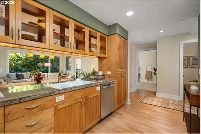 780 NW Westover Sq #3, Portland, OR 97210 - Photo 19