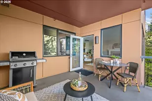 780 NW Westover Square, Portland, OR 97210 - Photo 13