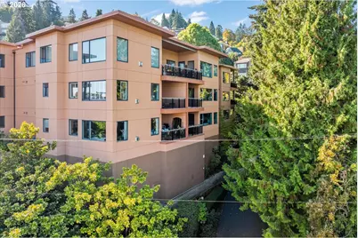 780 NW Westover Sq #3, Portland, OR 97210 - Photo 43