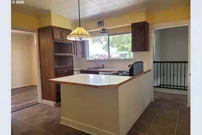 1424 Broadway St, Baker City, OR 97814 - Photo 9