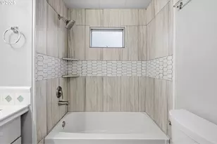 4424 SE Roethe Rd, Milwaukie, OR 97267 - Photo 25