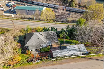 210 E Sherman Ave, Hood River, OR 97031 - Photo 31