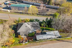 210 E Sherman Ave, Hood River, OR 97031 - Photo 31