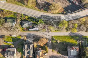 210 E Sherman Ave, Hood River, OR 97031 - Photo 33