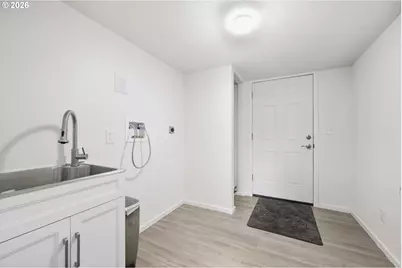 25757 Wildwood Rd, Veneta, OR 97487 - Photo 11