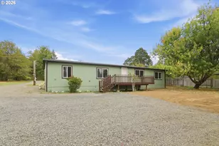 25757 Wildwood Rd, Veneta, OR 97487 - Photo 3