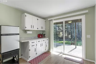 126 SE 145th Dr, South Beach, OR 97366 - Photo 37