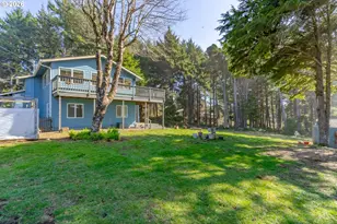 126 SE 145th Dr, South Beach, OR 97366 - Photo 3
