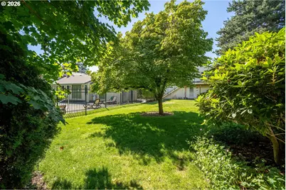 541 N Hayden Bay Dr, Portland, OR 97217 - Photo 29