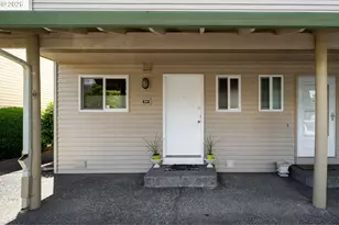 541 N Hayden Bay Dr, Portland, OR 97217 - Photo 33