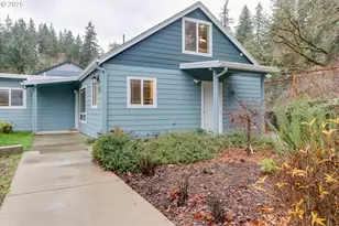 2984 Floral Hill Dr, Eugene, OR 97403 - Photo 3