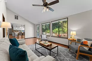23520 NE Holladay Pl, Wood Village, OR 97060 - Photo 17