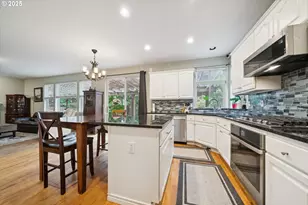 31375 SW Kensington Dr, Wilsonville, OR 97070 - Photo 9