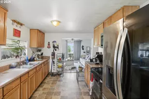 63715 Chamberlain Rd, Coos Bay, OR 97420 - Photo 13