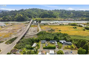 63715 Chamberlain Rd, Coos Bay, OR 97420 - Photo 3