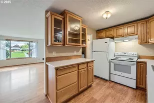 863 NE Fleming Ave, Gresham, OR 97030 - Photo 11