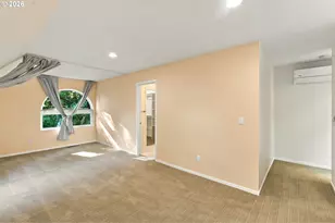 3921 SW Sweetbriar Dr, Portland, OR 97221 - Photo 35