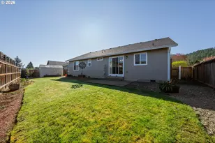 2579 Peachwood Ct, Sutherlin, OR 97479 - Photo 23