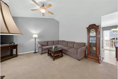 2579 Peachwood Ct, Sutherlin, OR 97479 - Photo 5