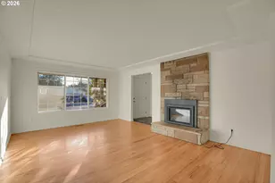 18601 SE Clinton St, Gresham, OR 97030 - Photo 5