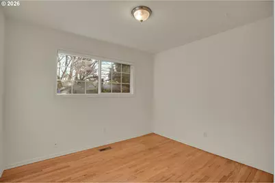 18601 SE Clinton St, Gresham, OR 97030 - Photo 25