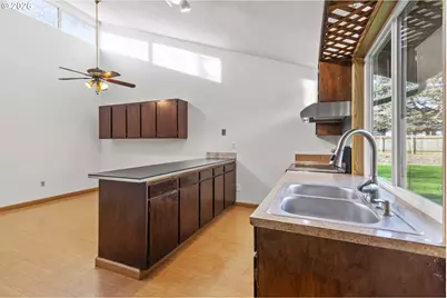 1217 NW 138th St, Vancouver, WA 98685 - Photo 17