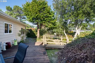 1601 Rhododendron Dr, Florence, OR 97439 - Photo 43