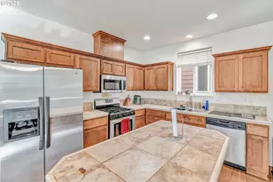 2278 SE 171st Ave, Portland, OR 97233 - Photo 7