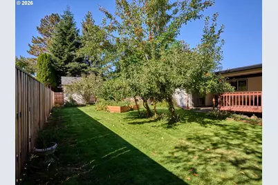 710 NW 11th St, McMinnville, OR 97128 - Photo 15