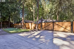 18200 SW Pheasant Ln, Beaverton, OR 97003 - Photo 5