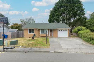 821 Kevin Pl, Brookings, OR 97415 - Photo 3
