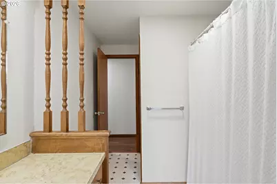 1418 Hemlock St NW, Salem, OR 97304 - Photo 29