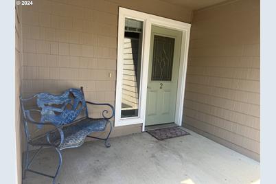 817 Easy St #4, Brookings, OR 97415 - Photo 1