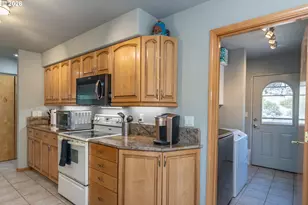 1265 Evergreen Ridge Rd, Riddle, OR 97469 - Photo 15