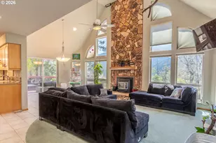 1265 Evergreen Ridge Rd, Riddle, OR 97469 - Photo 3