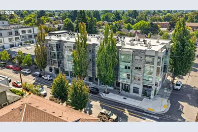 910 SE 42nd Ave #420, Portland, OR 97215 - Photo 1