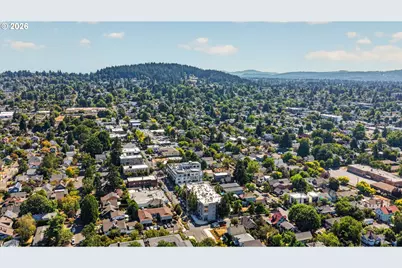 910 SE 42nd Ave #420, Portland, OR 97215 - Photo 25