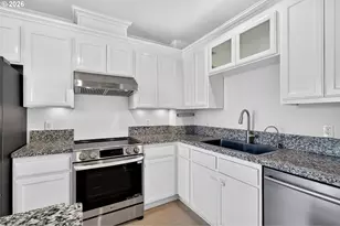 910 SE 42nd Ave, Portland, OR 97215 - Photo 17