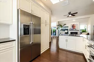 5725 Windfield Loop, Lake Oswego, OR 97035 - Photo 11