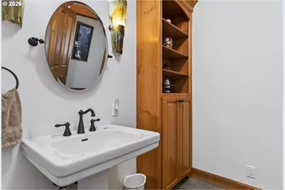 17690 Mountain View Rd SW, Sisters, OR 97759 - Photo 35