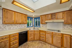 1199 N Terry St, Eugene, OR 97402 - Photo 13