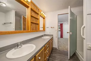 1199 N Terry St, Eugene, OR 97402 - Photo 25