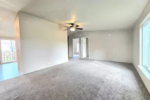 4285 Fergus Ave, Eugene, OR 97402 - Photo 3