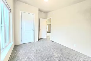 4285 Fergus Ave, Eugene, OR 97402 - Photo 17